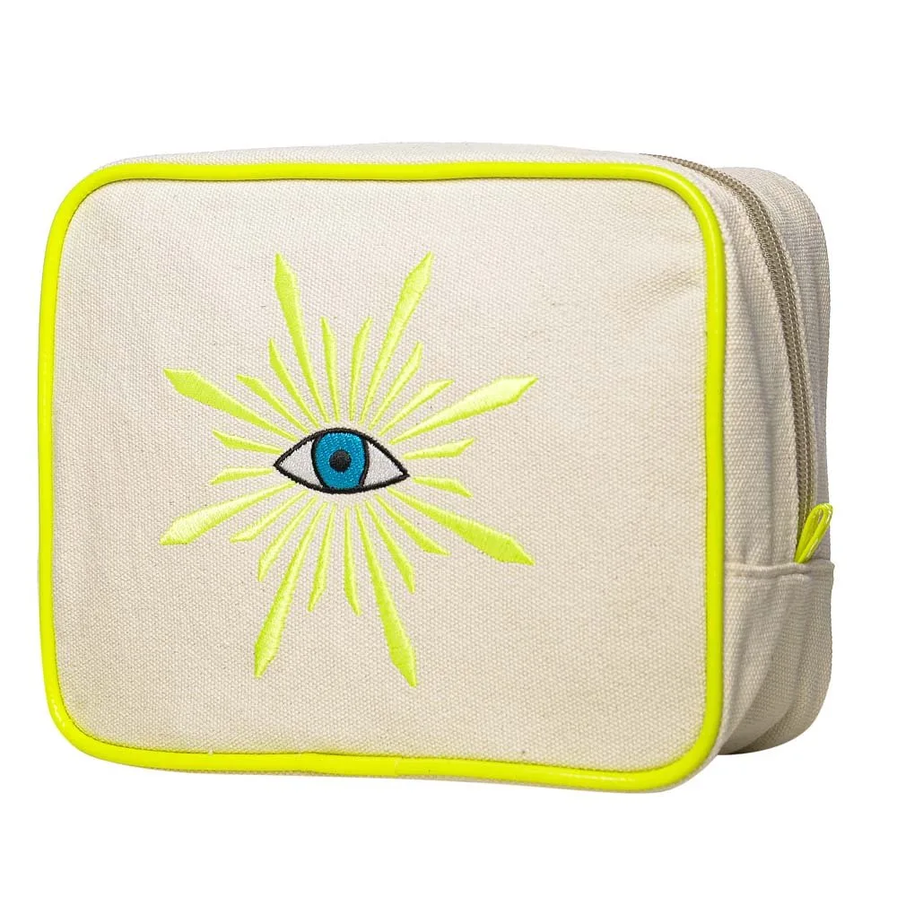 Necessaire